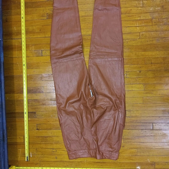 Toffs High-Waisted Brown Leather Pants - Picture 8 of 8